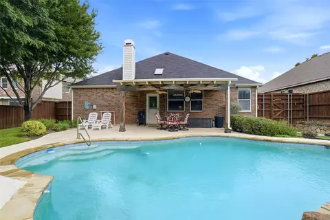 1140 Whispering Trail Cir, Lewisville, TX 75067