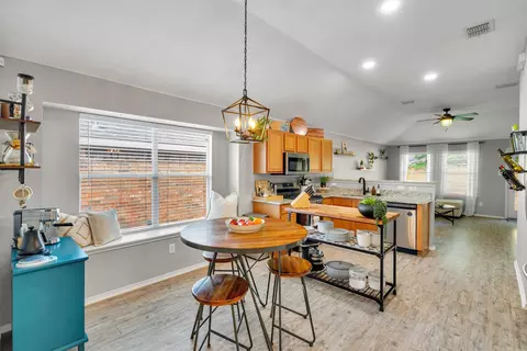11828 Cottontail Dr, Fort Worth, TX 76244