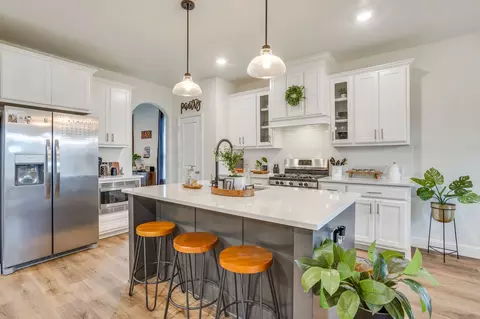1001 Gannon Valley Trl, Weatherford, TX 76087