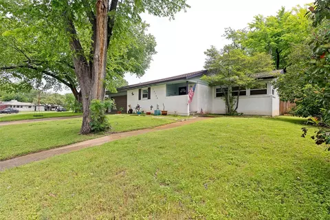 10148 Timber Trail Dr, Dallas, TX 75229