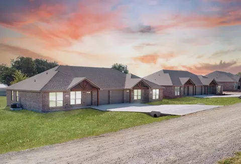 101 Lone Star Rd, Poolville, TX 76487