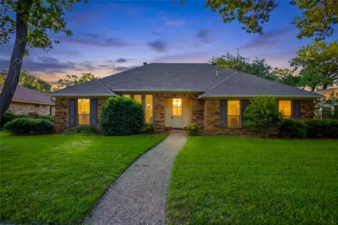 217 Willowcrest Dr, Garland, TX 75040