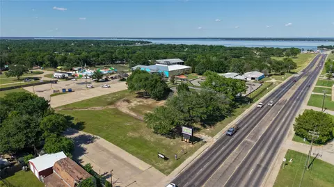 600 E Cedar Creek Pkwy, Seven Points, TX 75143