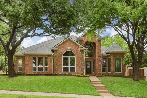 2449 London Dr, Plano, TX 75025