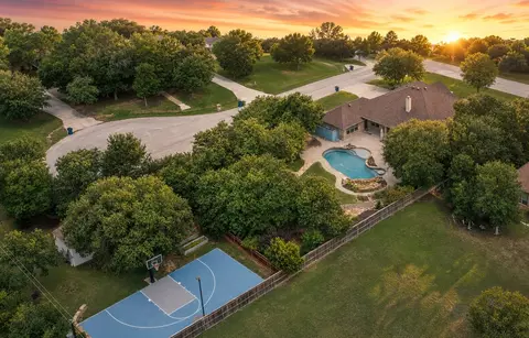 200 Golden Arrow Dr, Weatherford, TX 76087