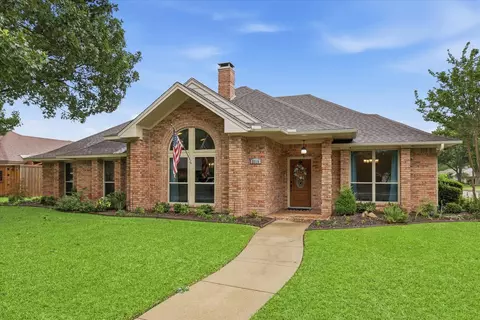 2310 Vanderbilt Ct, Rowlett, TX 75088