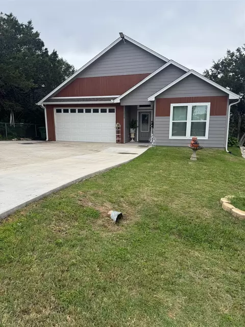1014 Scenic Dr, Granbury, TX 76048