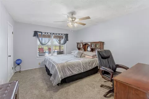 Bedroom - 911 Mcvoid Rd, Springtown, TX 76082 photo 2 of 3