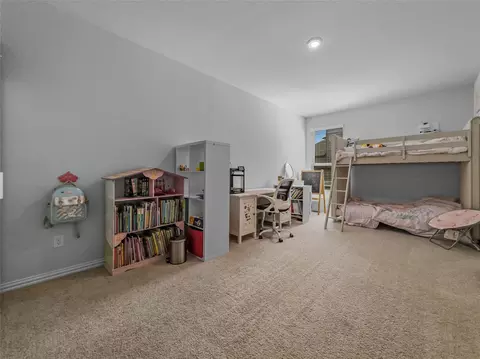 Bedroom - 11104 Aspen Leaf Dr, Argyle, TX 76226 photo 2 of 6