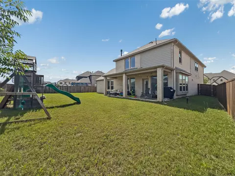 Exterior - 11104 Aspen Leaf Dr, Argyle, TX 76226 photo 4 of 5