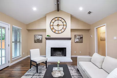 3329 Fontaine St, Plano, TX 75075