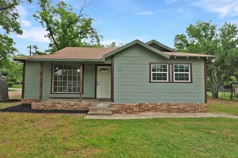 433 W Hampton Ave, De Leon, TX 76444