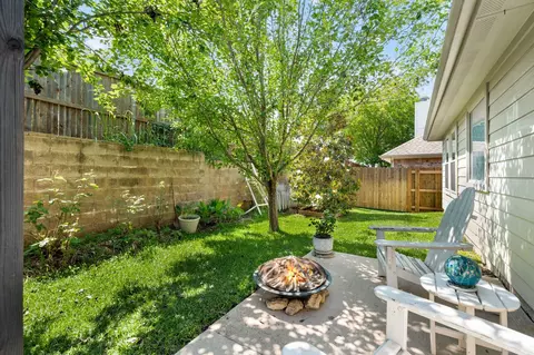 10008 Sourwood Dr, Fort Worth, TX 76244
