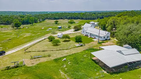 9200 Mitchell Bend Ct, Granbury, TX 76048