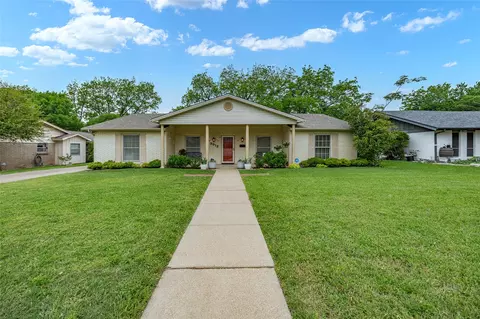 3912 Twilight Dr S, Benbrook, TX 76116
