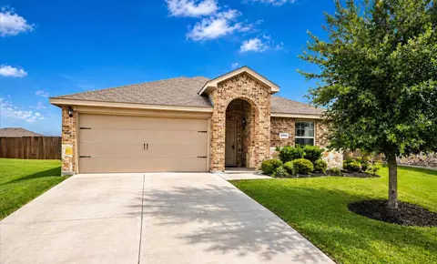 2492 Saldana Dr, Fate, TX 75189