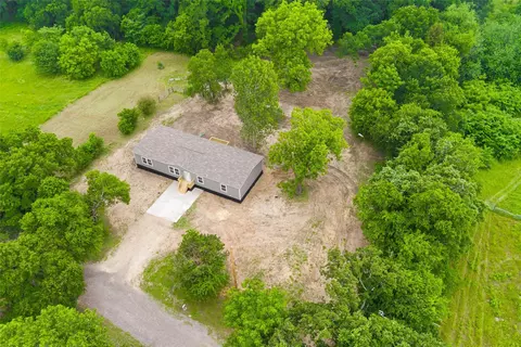 4600 Thompson Ave, Grandview, TX 76050