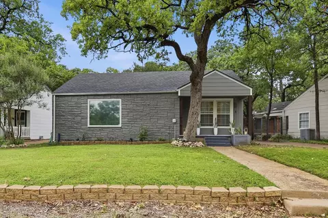 2125 Cardinal Ln, Fort Worth, TX 76111