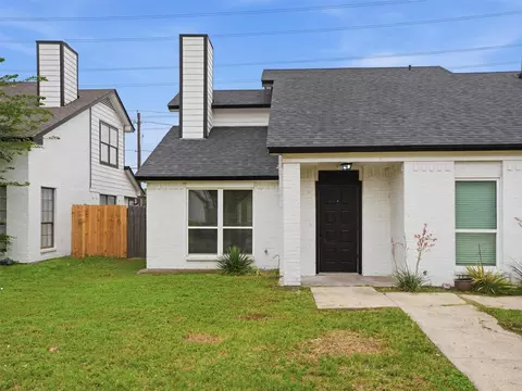 2320 Sherry St, Arlington, TX 76014