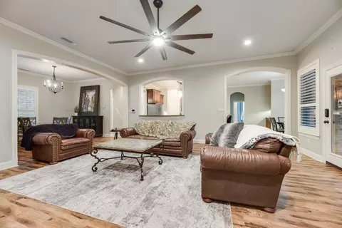 1613 Woodlawn Ave, Royse City, TX 75189
