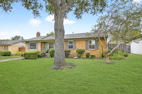 Exterior - 428 Daniel St, Richardson, TX 75080 photo 3 of 5