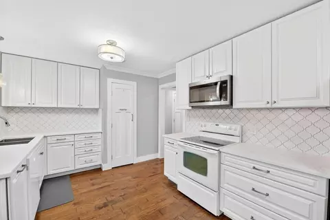 Kitchen - 428 Daniel St, Richardson, TX 75080 photo 2 of 4