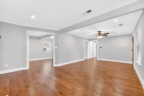 Living - 428 Daniel St, Richardson, TX 75080 photo 4 of 4