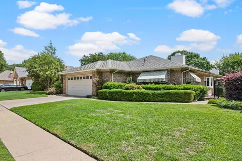 2211 Marvin Gardens St, Arlington, TX 76011