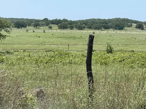 4730 Bugscuffle Rd, Bowie, TX 76240