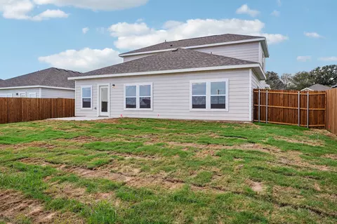 Exterior - 372 Declan St, Springtown, TX 76082 photo 3 of 4