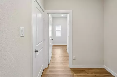 Entry Way - 372 Declan St, Springtown, TX 76082 photo 3 of 4