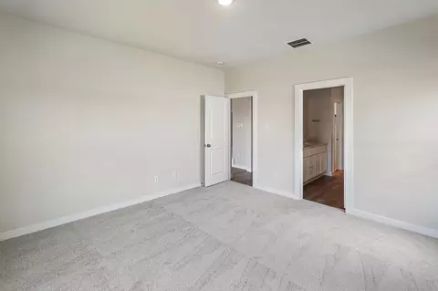 Bedroom - 372 Declan St, Springtown, TX 76082 photo 5 of 12