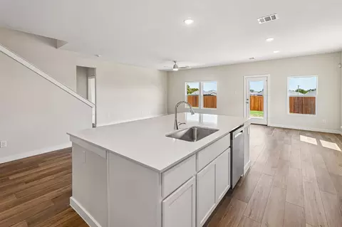 Kitchen - 372 Declan St, Springtown, TX 76082 photo 2 of 2
