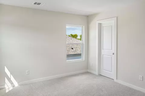 Bedroom - 372 Declan St, Springtown, TX 76082 photo 7 of 12