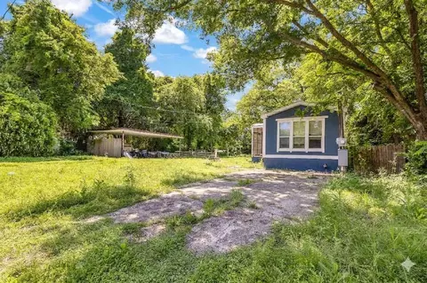 120 Huling Dr, Azle, TX 76020