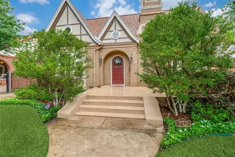 712 Lipscomb Ave, Dallas, TX 75214