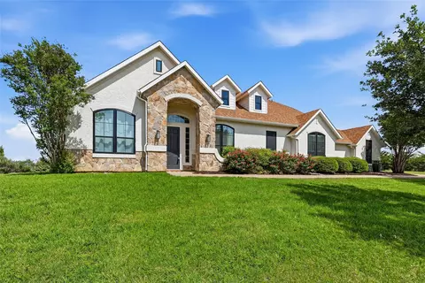 10400 Los Rios Dr, Fort Worth, TX 76179