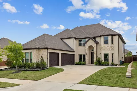 414 Frontier Ct, Midlothian, TX 76065