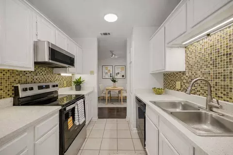 9600 Royal Ln #201, Dallas, TX 75243