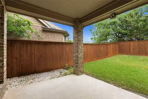 Exterior - 1121 Montgomery Way, Argyle, TX 76226 photo 3 of 7