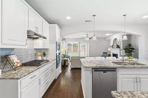 Kitchen - 1121 Montgomery Way, Argyle, TX 76226 photo 3 of 5