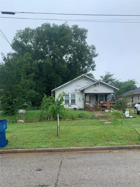 514 N Lee Ave, Sherman, TX 75090