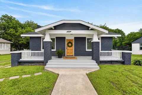 4615 Nolan St, Fort Worth, TX 76119