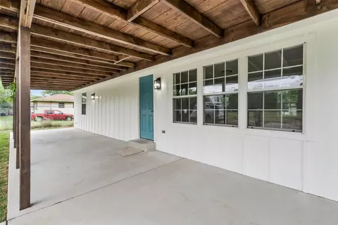 Exterior - 407 Johnson St, Mcgregor, TX 76657 photo 3 of 6