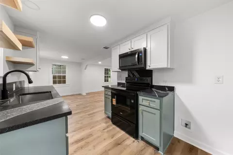 Other - 407 Johnson St, Mcgregor, TX 76657 photo 2 of 3