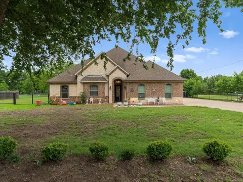 113 Silverwood Dr, Ovilla, TX 75154