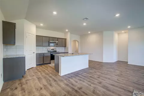 702 Saddle Oak Ln, Royse City, TX 75189