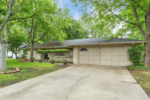 3613 Wooten Dr, Fort Worth, TX 76133