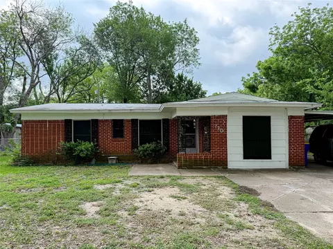 730 High School Dr, Seagoville, TX 75159