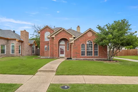 2216 Walden Pl, Mesquite, TX 75181